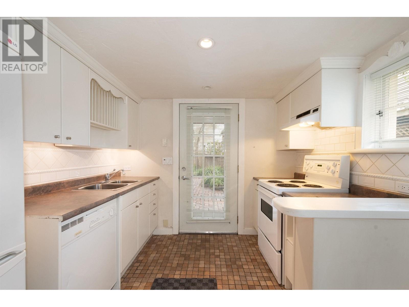 2725 W 6th Avenue, Vancouver, British Columbia  V6K 1W9 - Photo 26 - R2986992