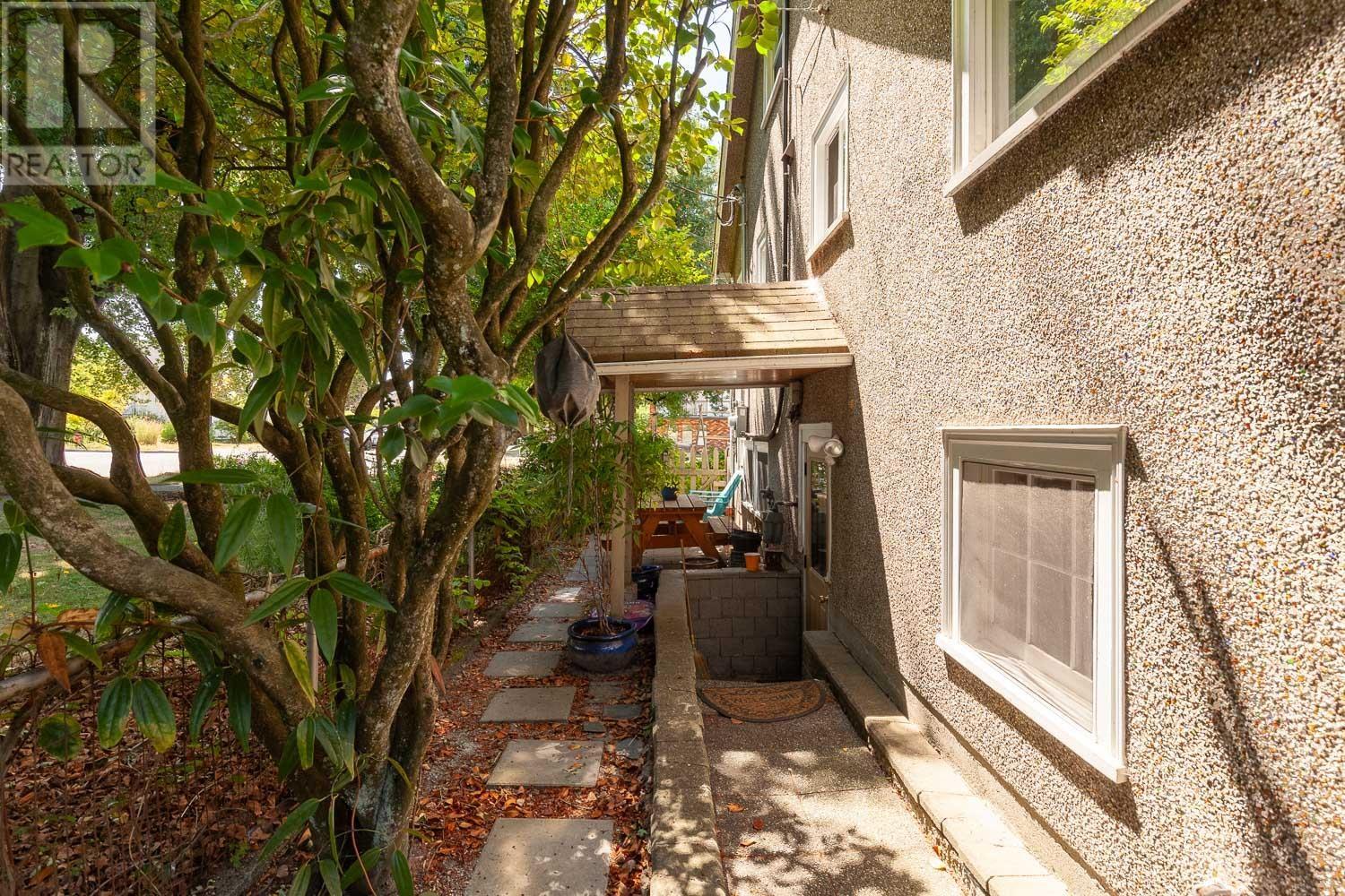 2487 Turner Street, Vancouver, British Columbia  V5K 2E7 - Photo 23 - R2986994