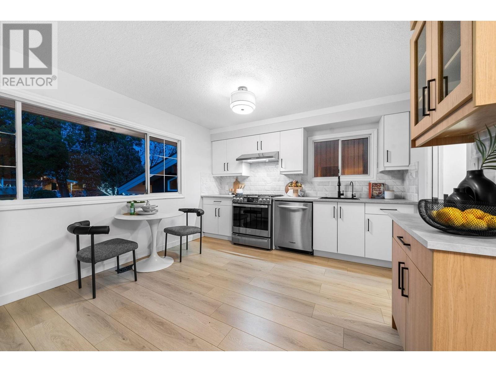 2397 Philip Avenue, North Vancouver, British Columbia  V7P 2W7 - Photo 5 - R2987022