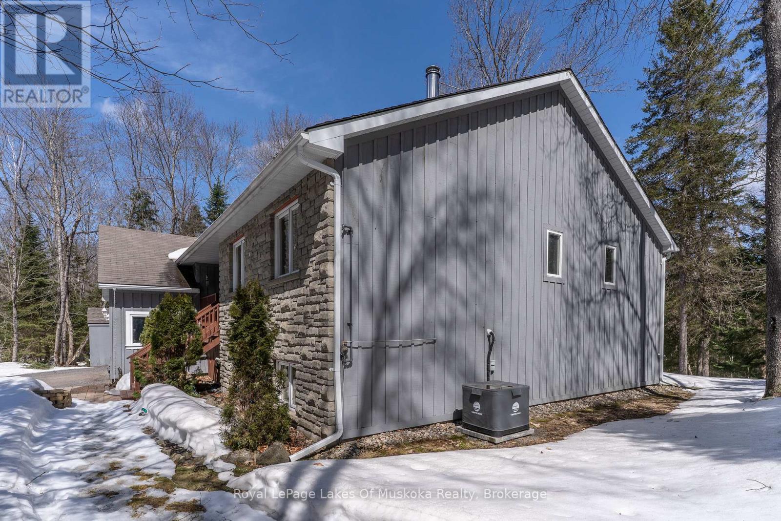 171 River Valley Drive, Huntsville, Ontario  P0B 1L0 - Photo 35 - X12067402