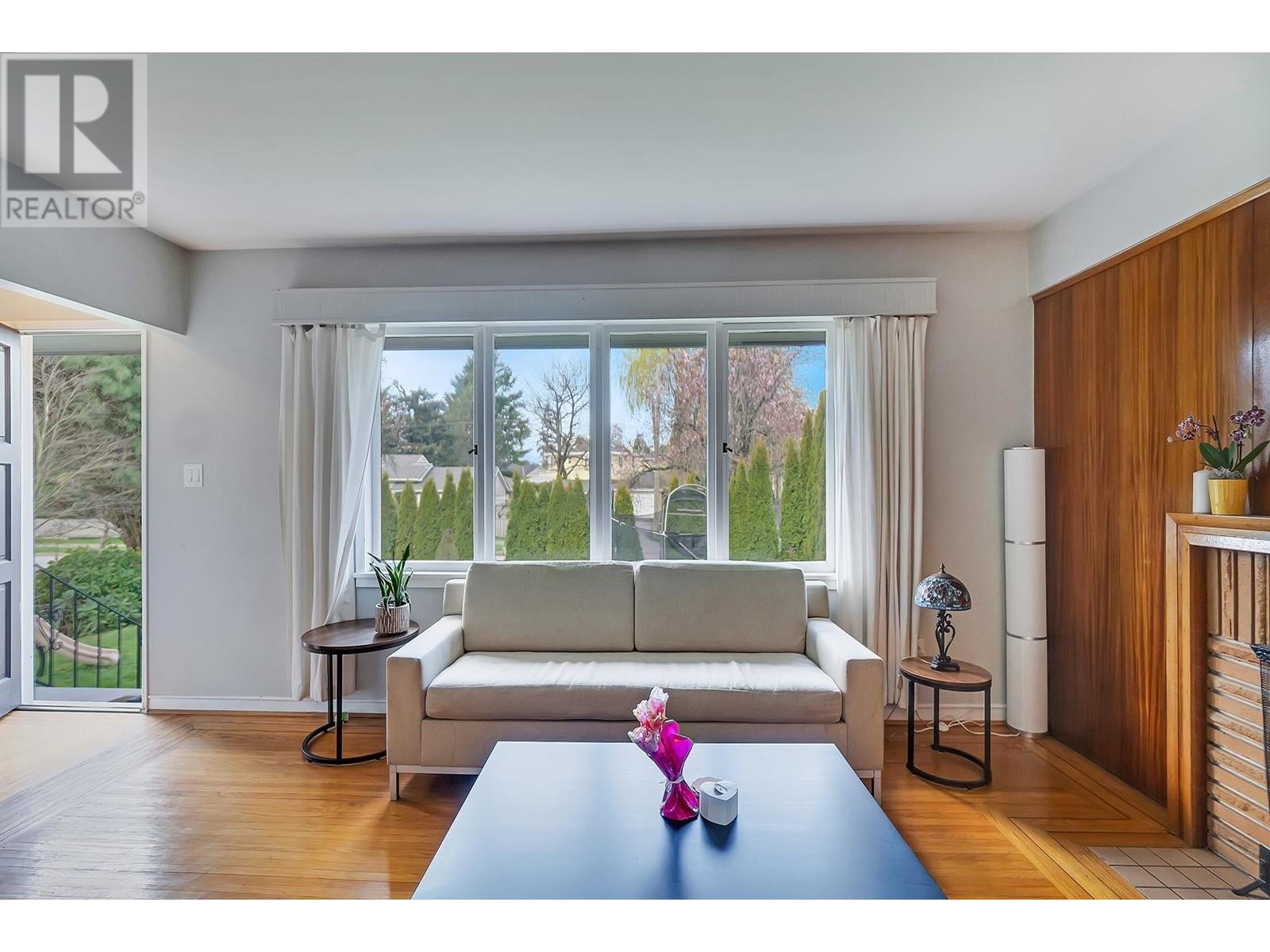 2348 Oliver Crescent, Vancouver, British Columbia  V6L 1S5 - Photo 8 - R2967814