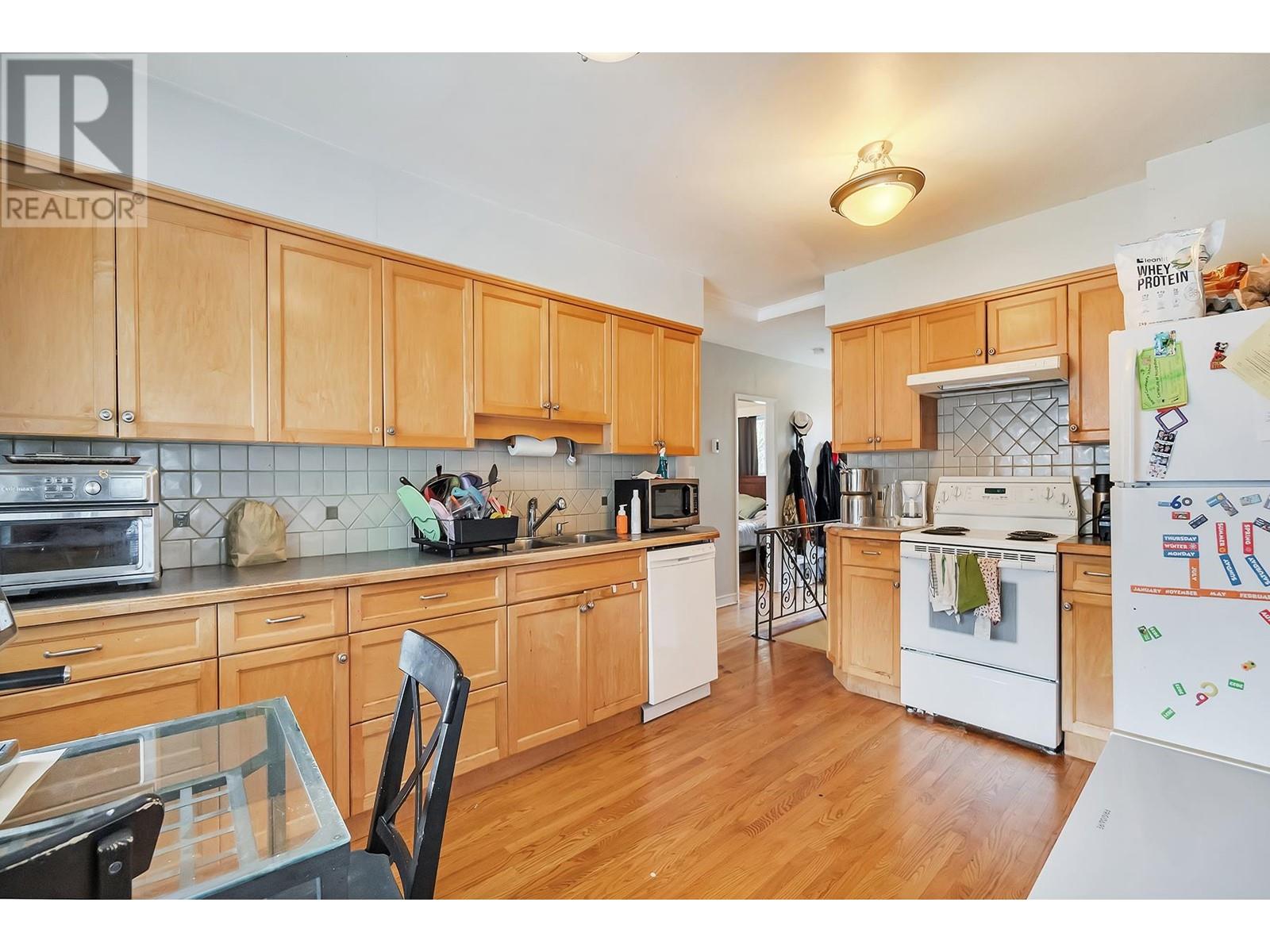 2348 Oliver Crescent, Vancouver, British Columbia  V6L 1S5 - Photo 11 - R2967814