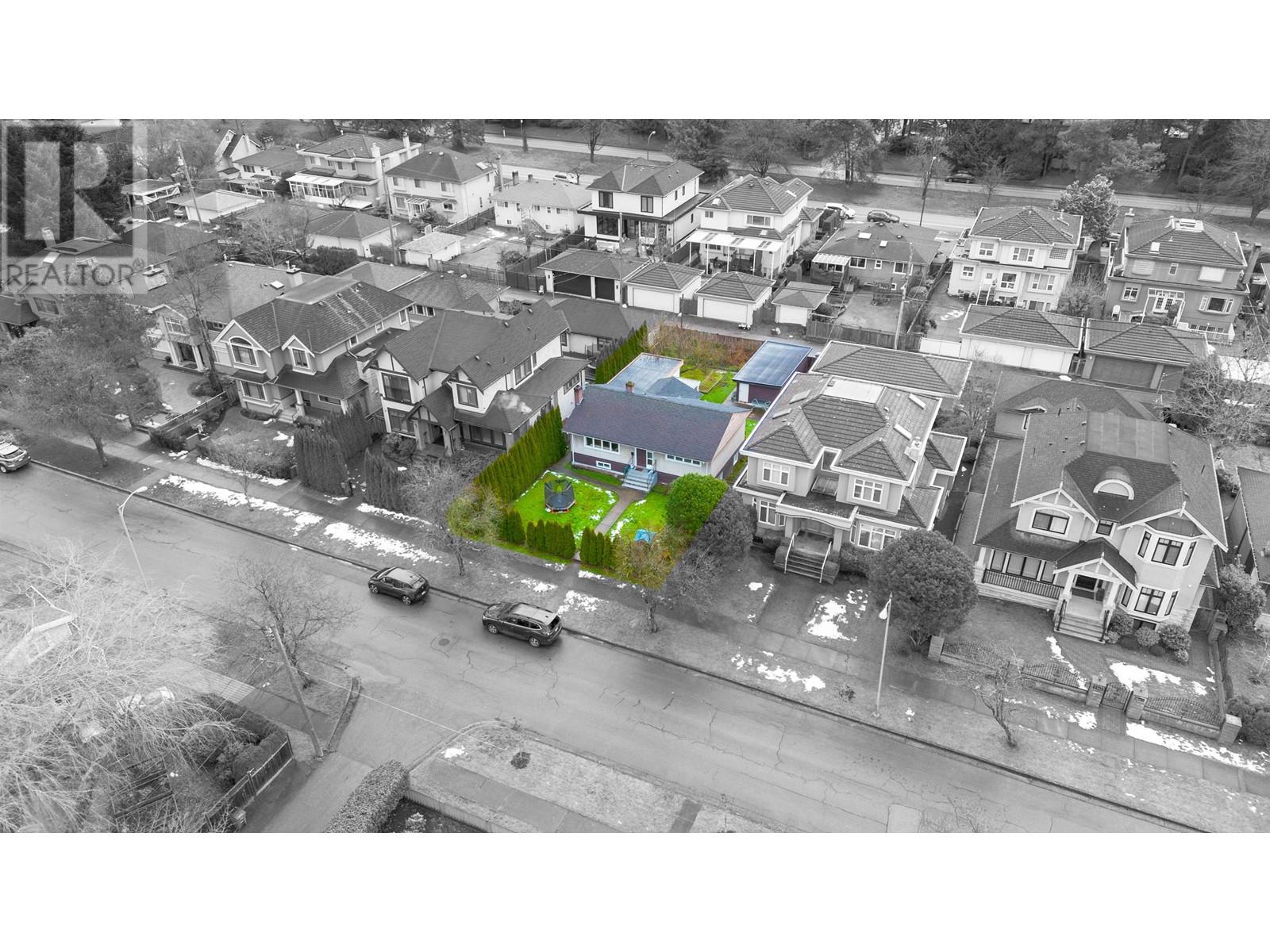 2348 Oliver Crescent, Vancouver, British Columbia  V6L 1S5 - Photo 4 - R2967814