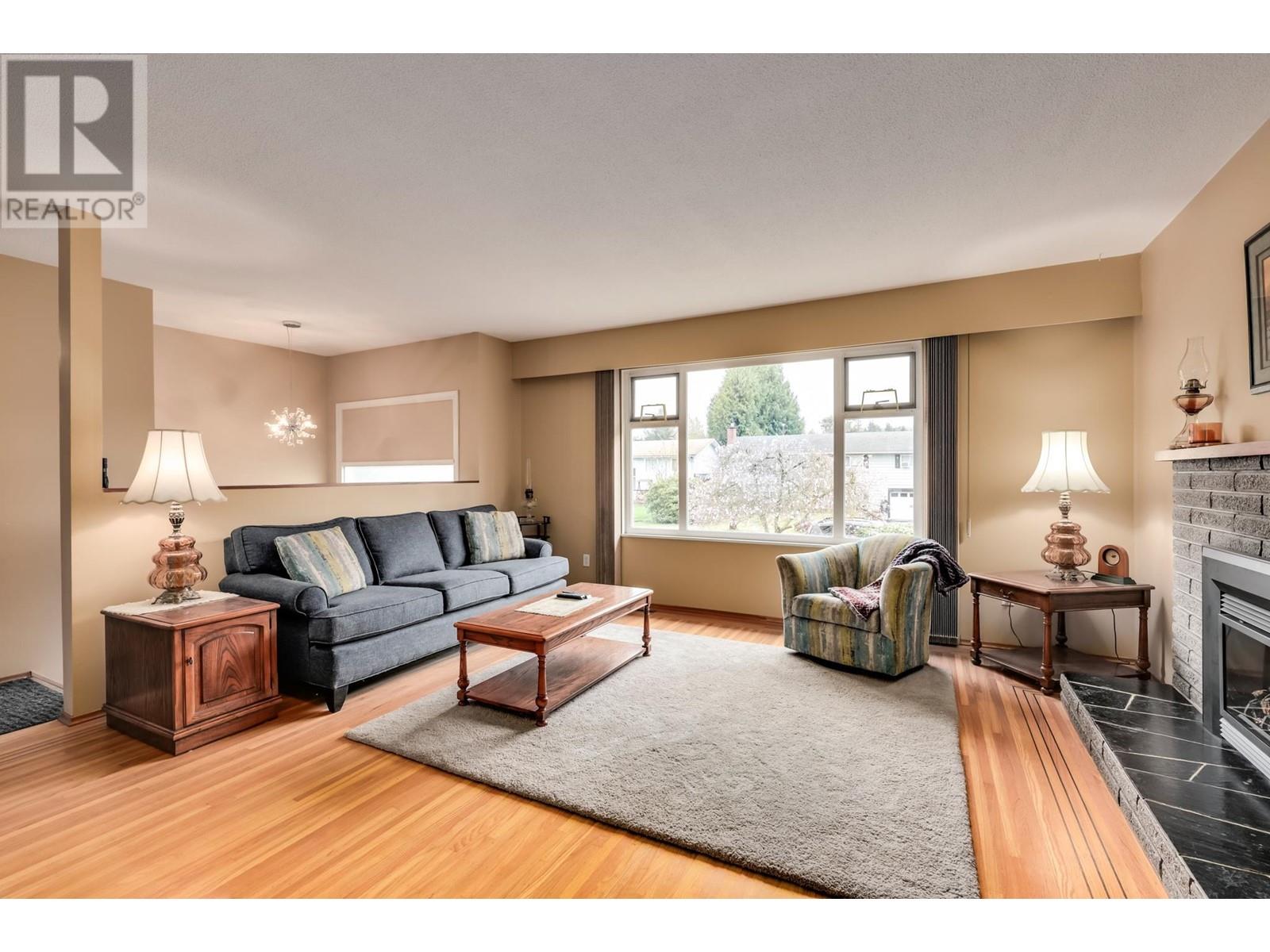 1178 Laburnum Avenue, Port Coquitlam, British Columbia  V3B 1K3 - Photo 4 - R2986052