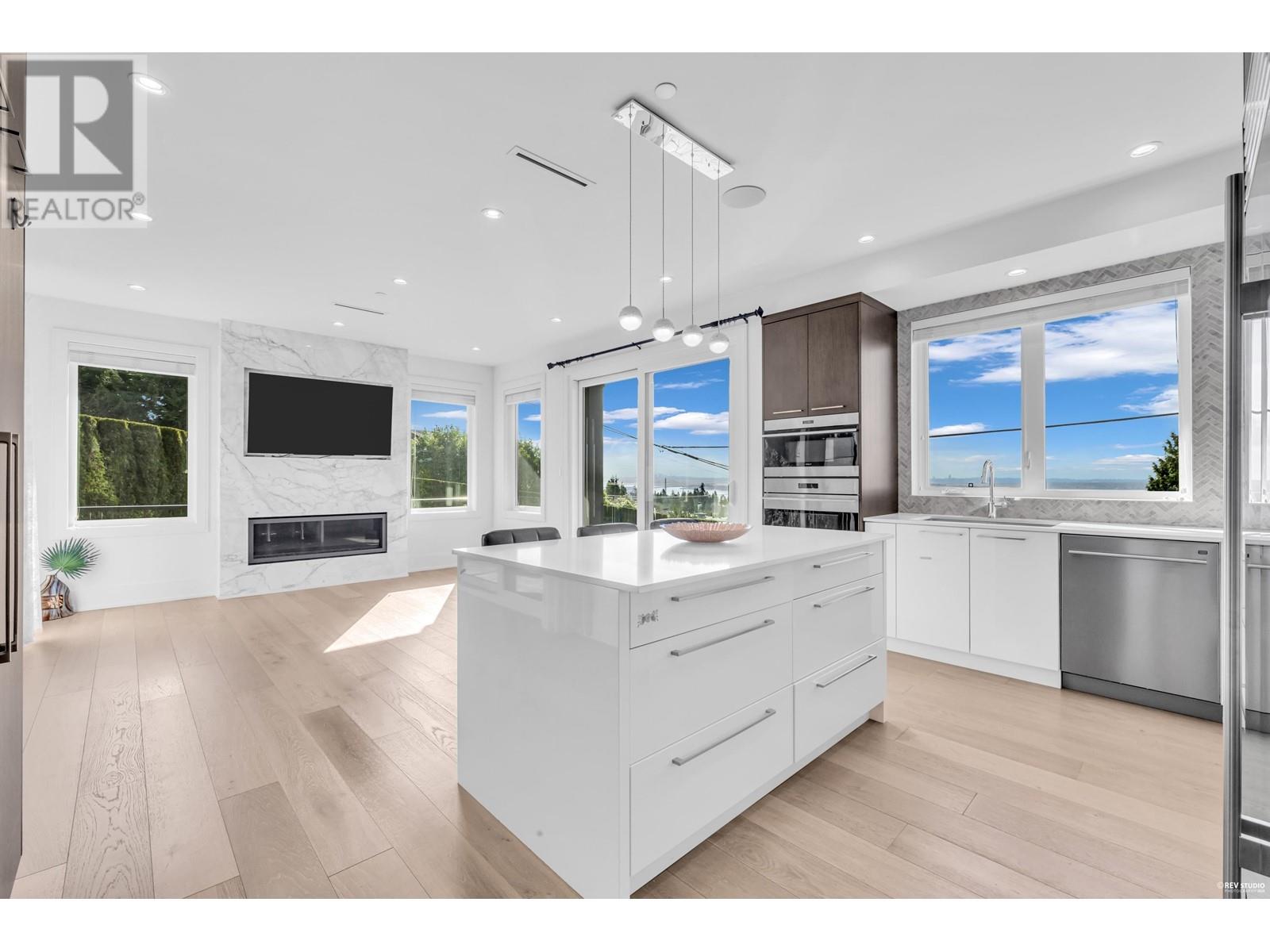 2205 Palmerston Avenue, West Vancouver, British Columbia  V7V 2V9 - Photo 11 - R2987002