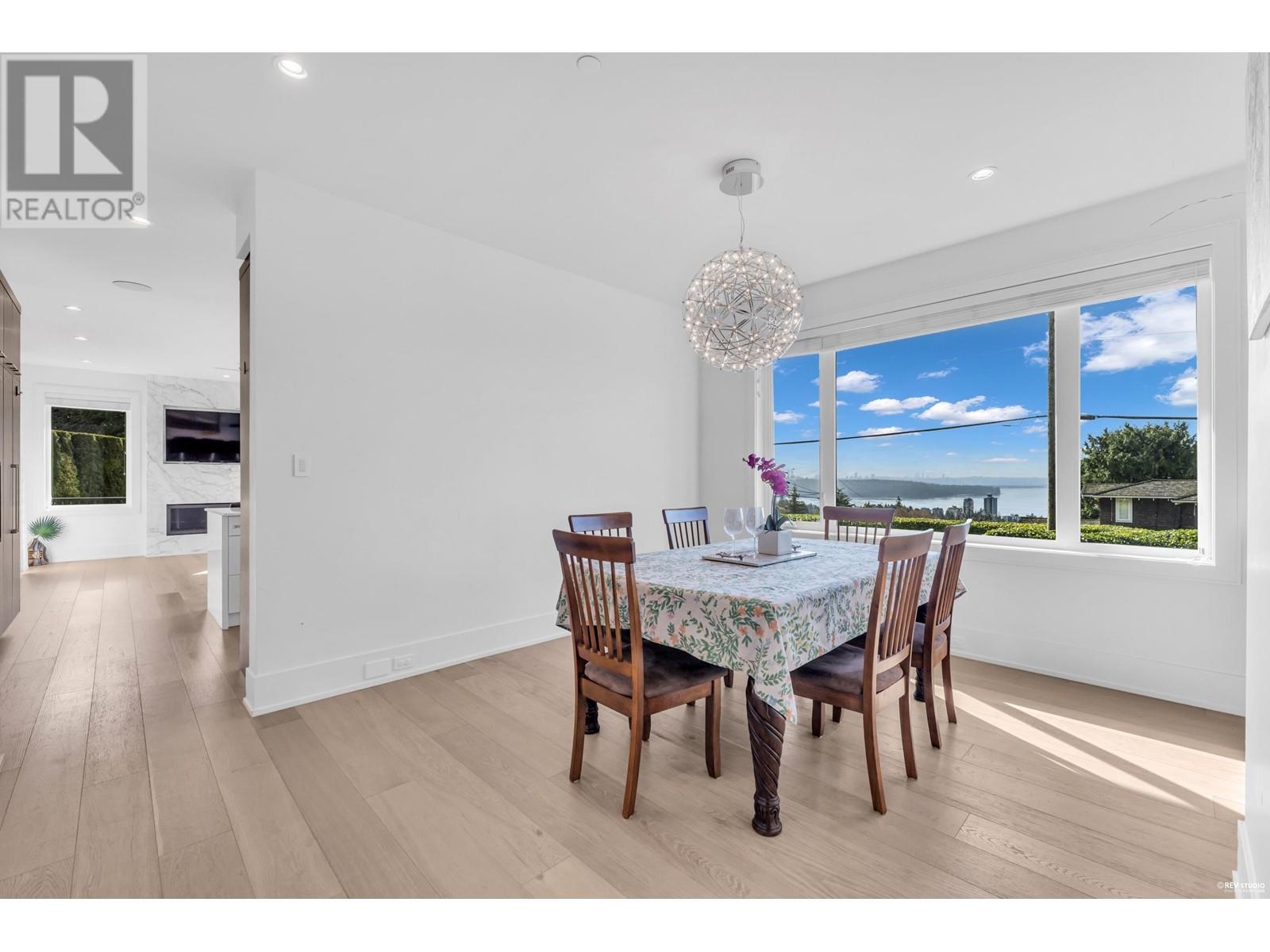 2205 Palmerston Avenue, West Vancouver, British Columbia  V7V 2V9 - Photo 8 - R2987002