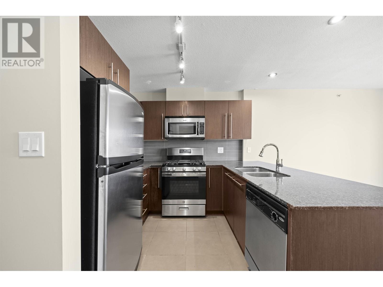 2405 4888 Brentwood Drive, Burnaby, British Columbia  V5C 0C6 - Photo 11 - R2986810