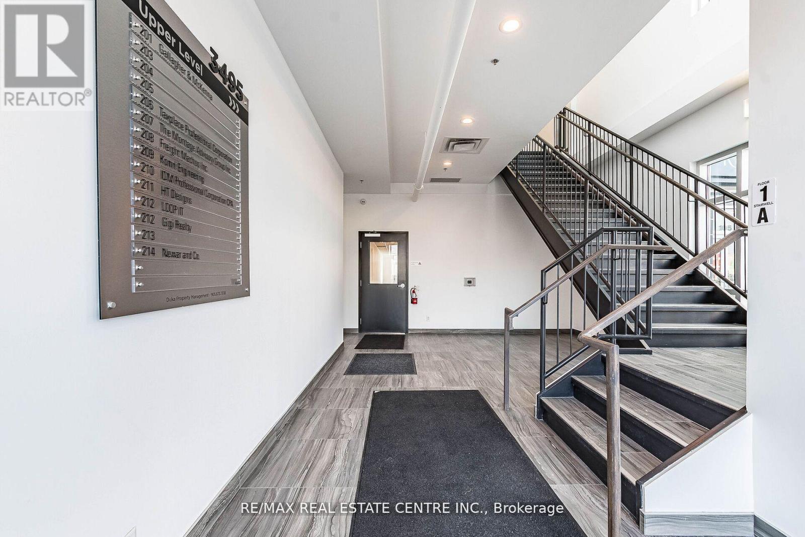 209 - 3495 Rebecca Street, Oakville (Qe Queen Elizabeth), Ontario  L6L 6X9 - Photo 8 - W12067437