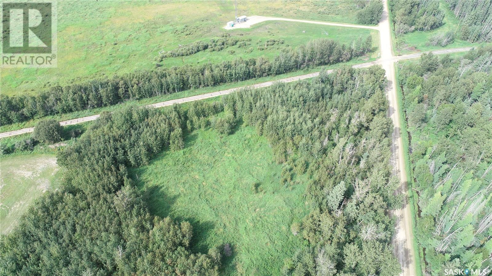 Property at 501 Nipawin ROAD W image 4