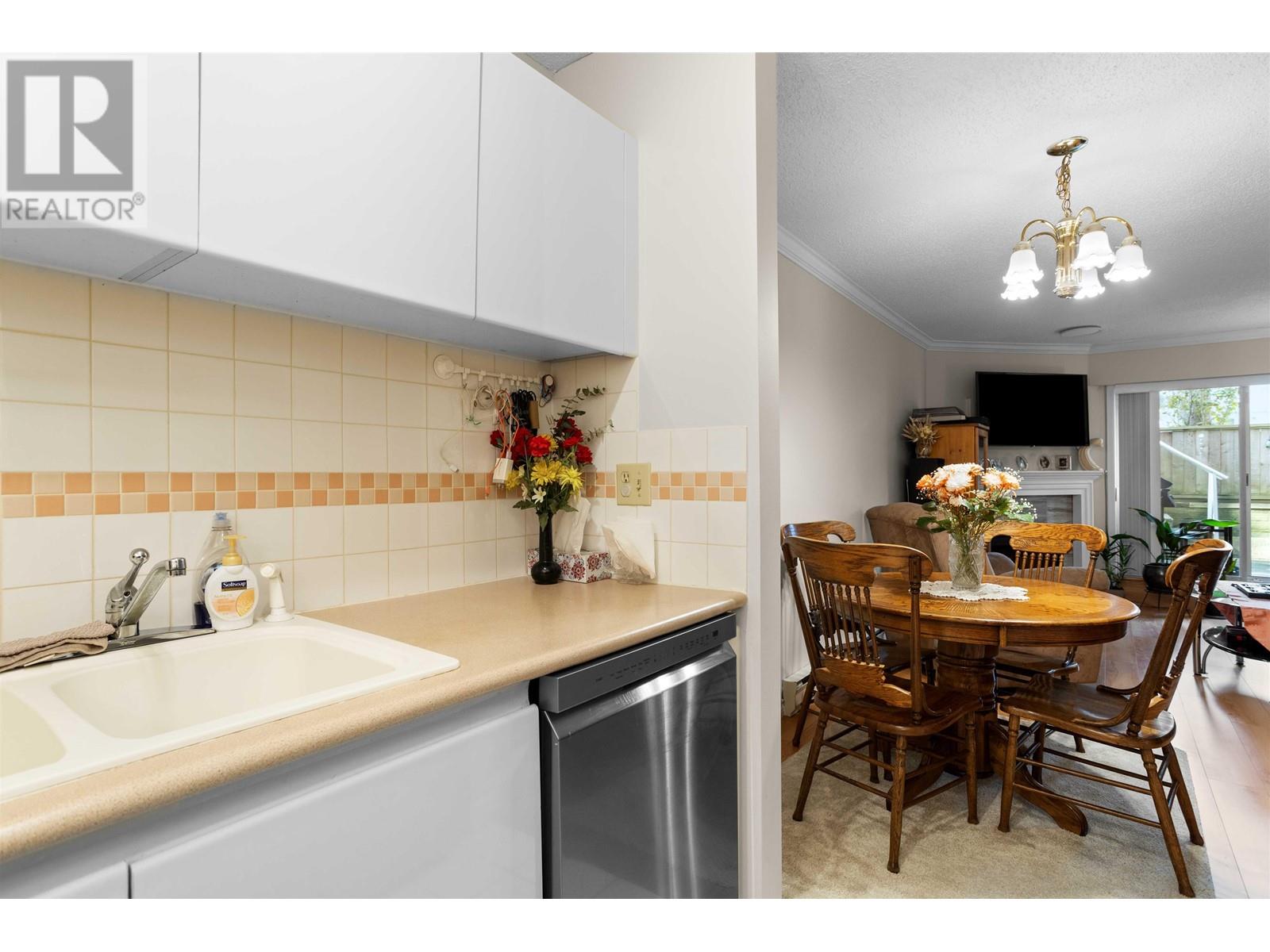110 3680 Rae Avenue, Vancouver, British Columbia  V5R 2P5 - Photo 8 - R2986979