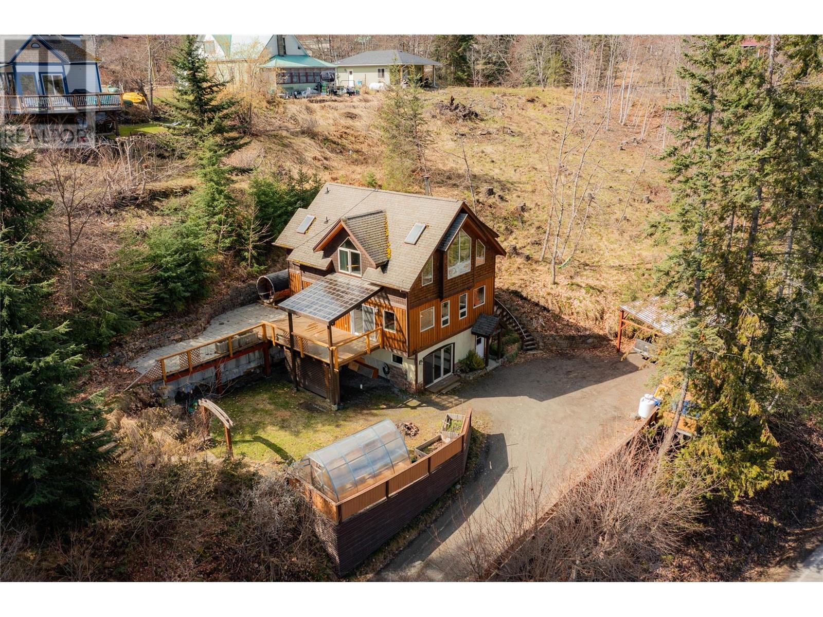 641 Front Street, Kaslo, British Columbia  V0G 1M0 - Photo 2 - 10329582