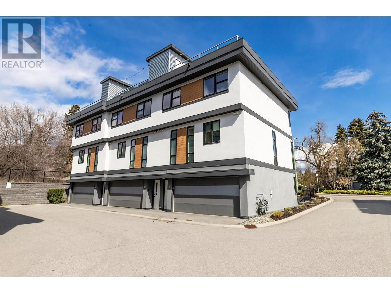 Property at 1515 Highland Drive N Unit# 1 image 2