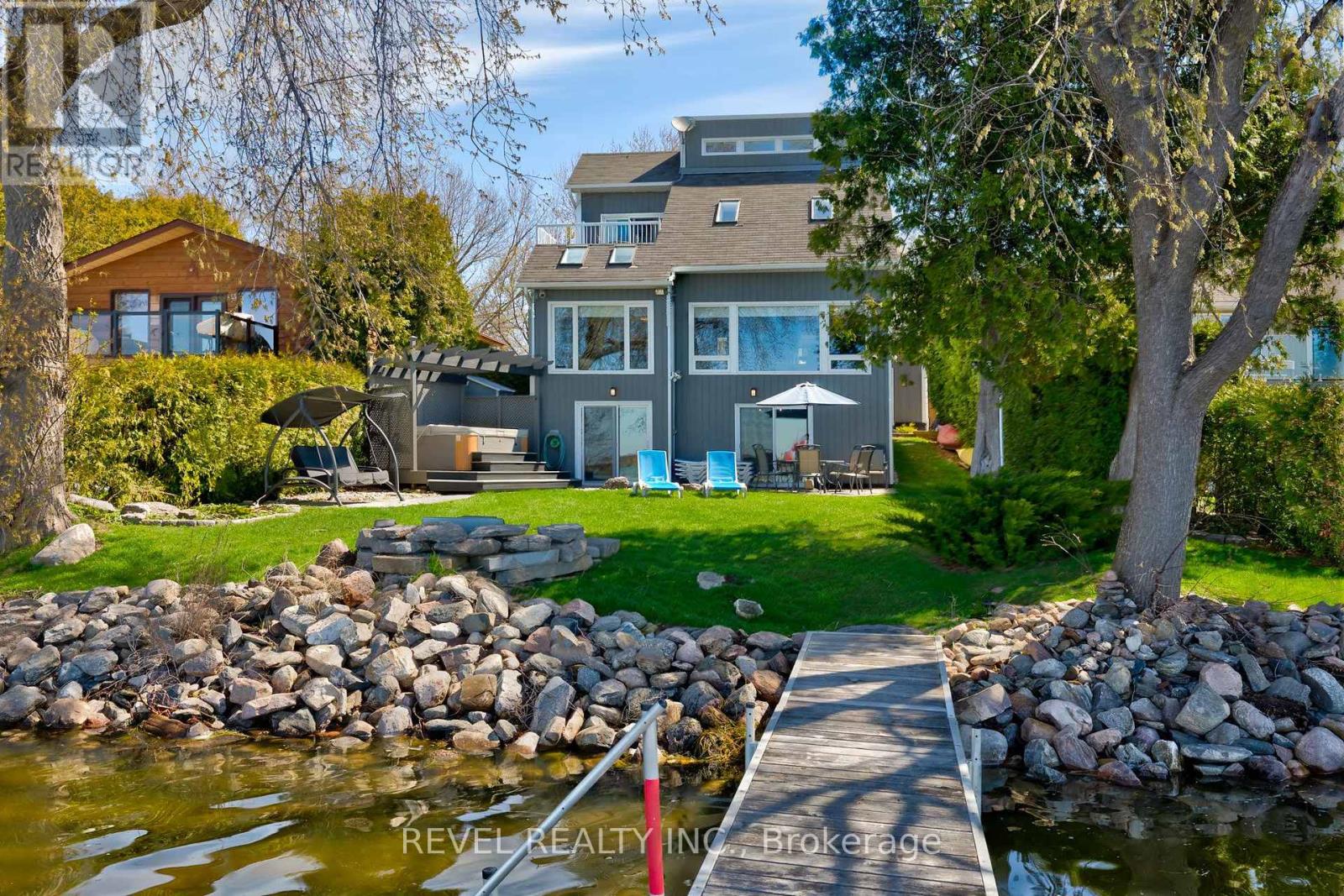 Property at 28 WAKEFORD ROAD image 1