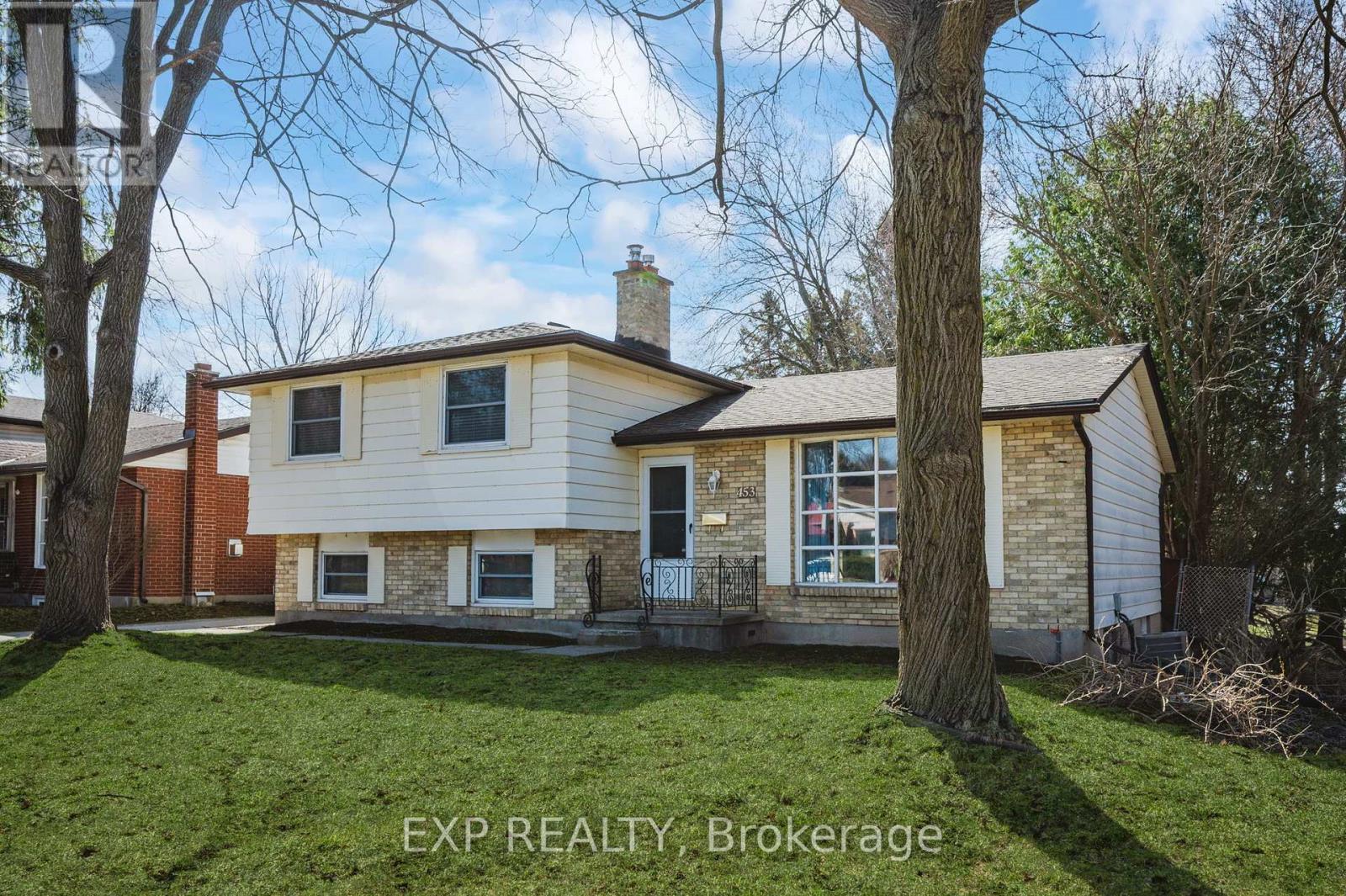 Property at 453 CASTLEGROVE BOULEVARD image 1