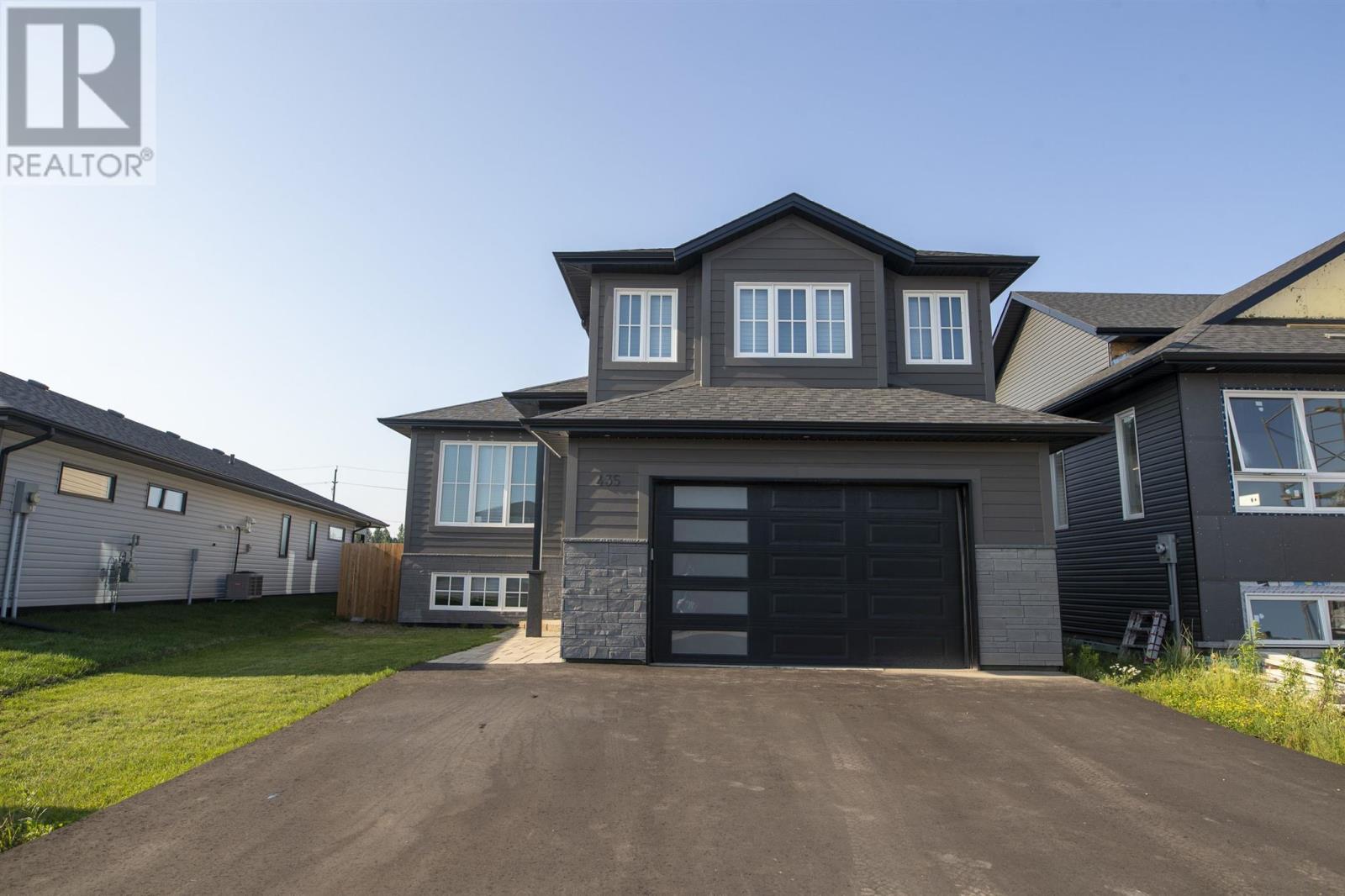 Property at 435 Muskrat DR image 3