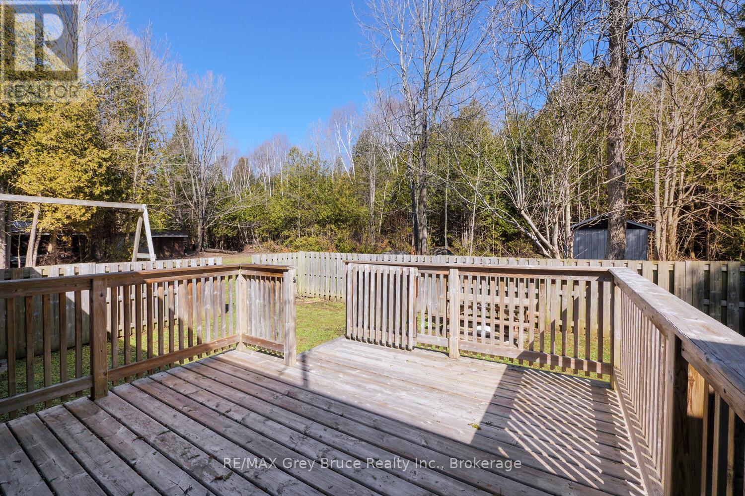 019589 6 Highway, Georgian Bluffs, Ontario  N0H 2T0 - Photo 10 - X12067456