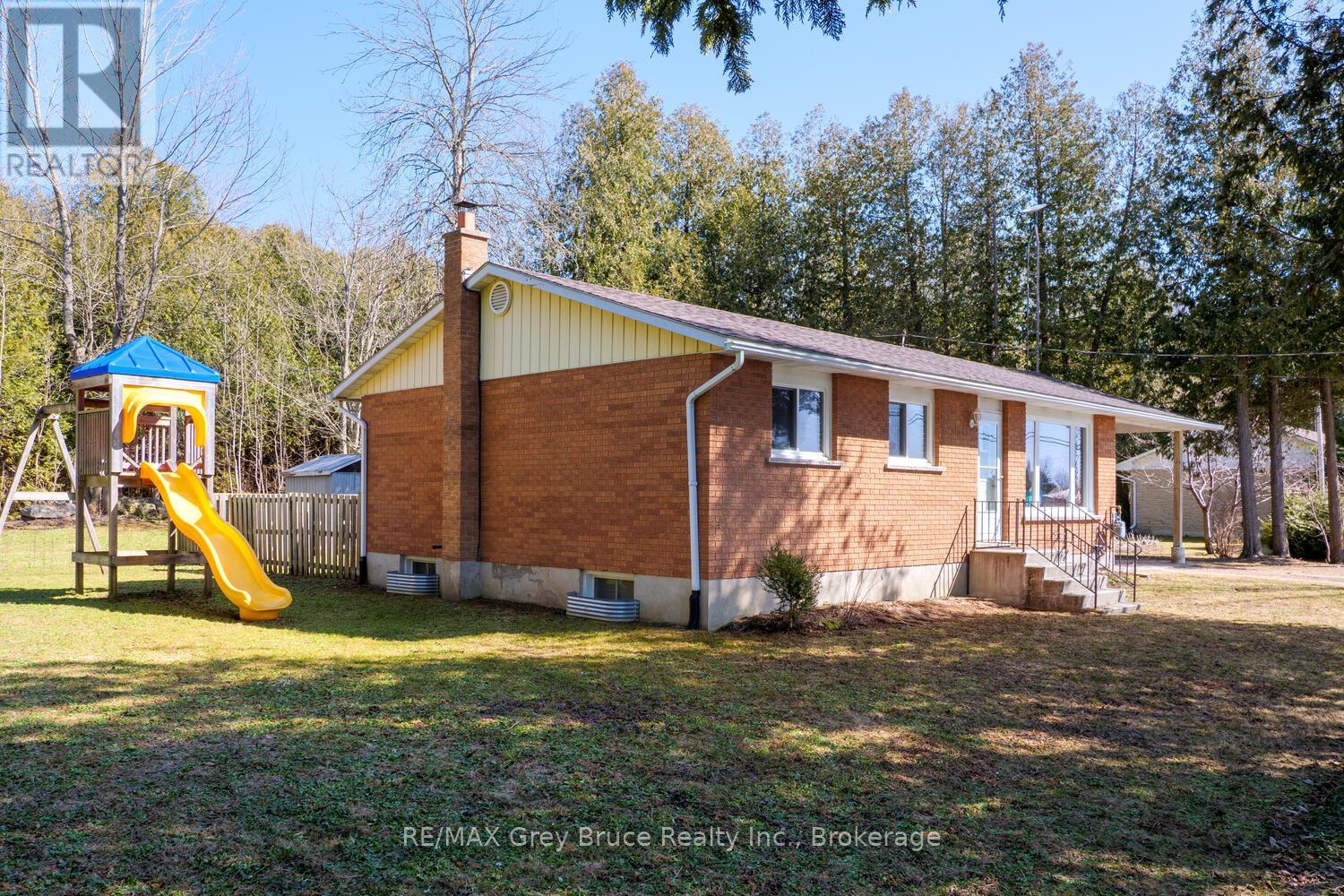 019589 6 Highway, Georgian Bluffs, Ontario  N0H 2T0 - Photo 29 - X12067456