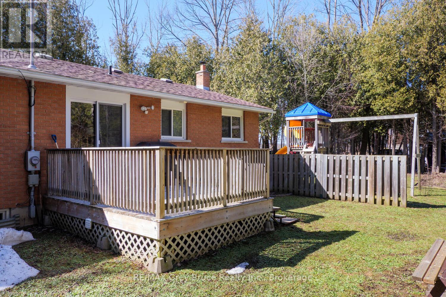 019589 6 Highway, Georgian Bluffs, Ontario  N0H 2T0 - Photo 35 - X12067456