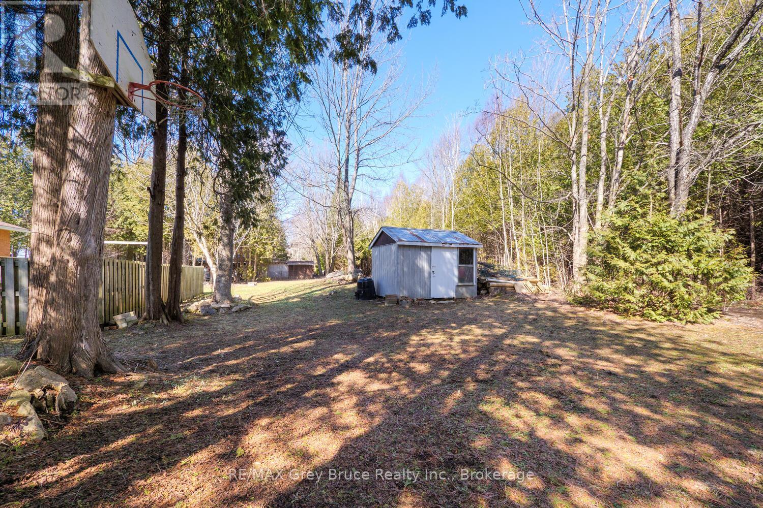 019589 6 Highway, Georgian Bluffs, Ontario  N0H 2T0 - Photo 43 - X12067456