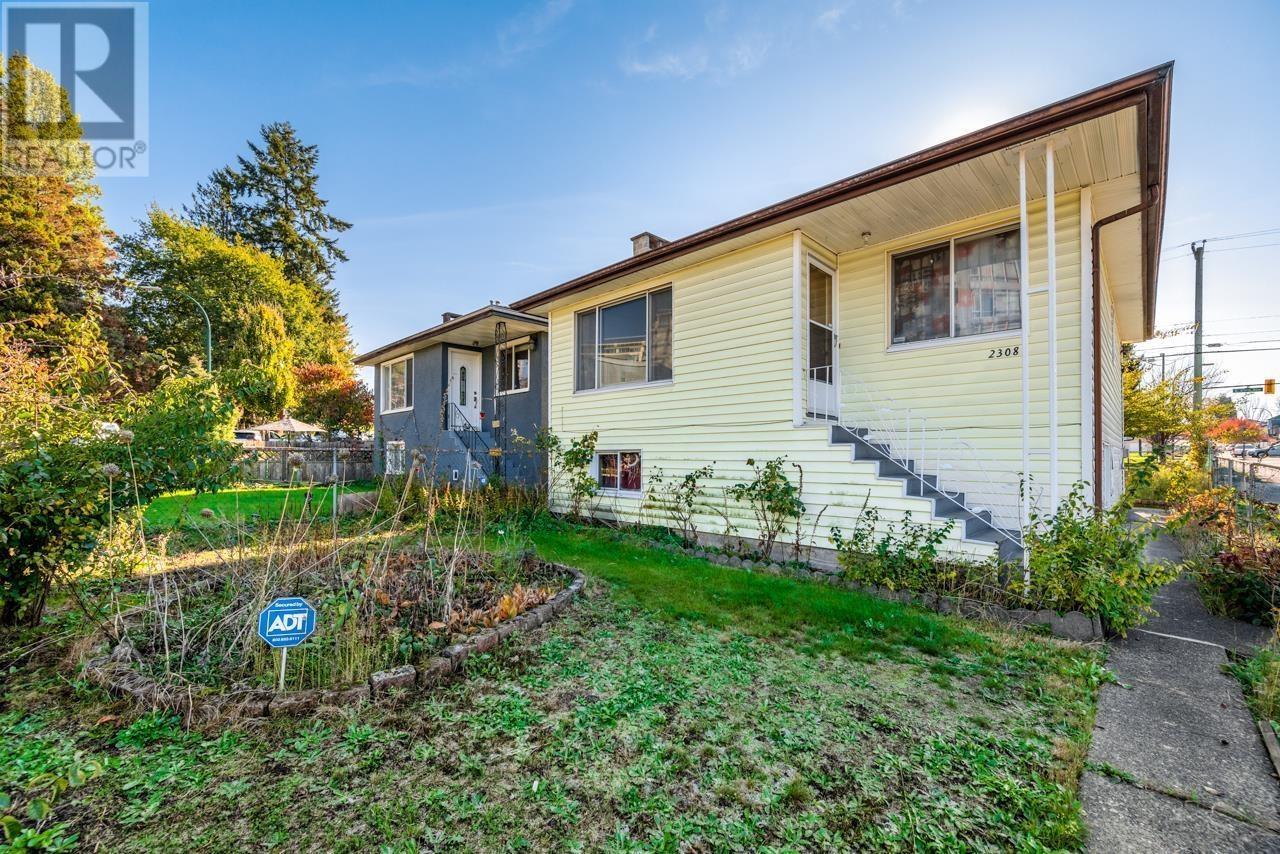 2308 E 30th Avenue, Vancouver, British Columbia  V5R 2S1 - Photo 3 - R2981352