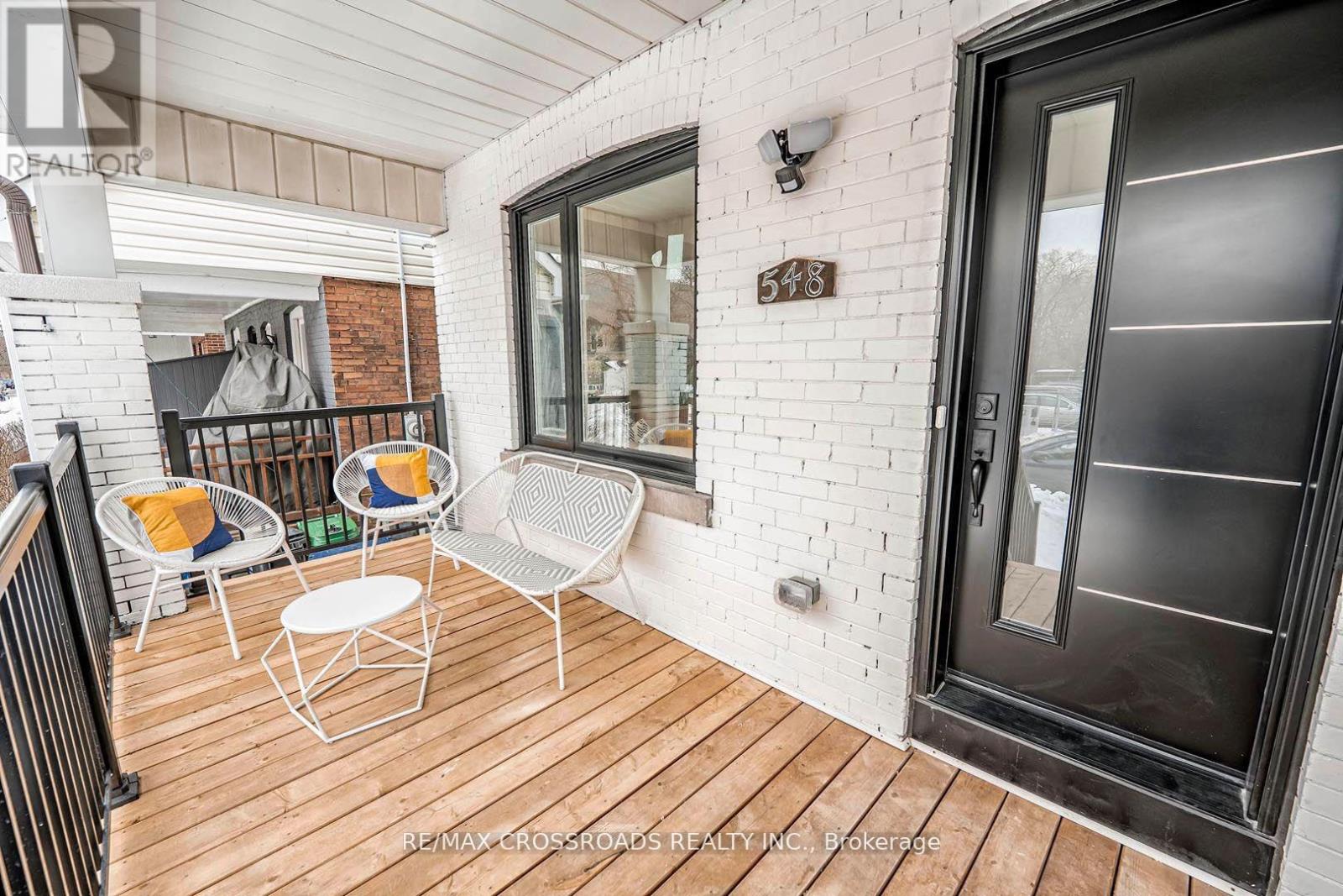 Property at 548 GLEBEHOLME BOULEVARD image 2