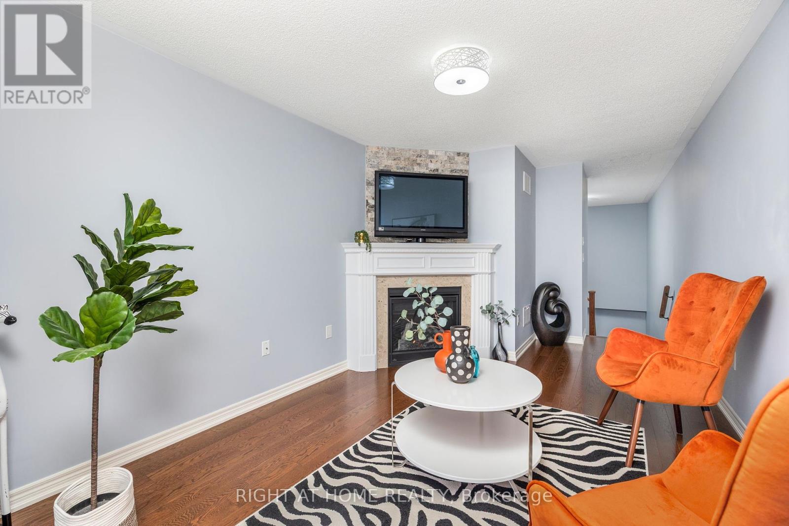 557 Settlers Road W, Oakville, Ontario  L6M 1N7 - Photo 17 - W12067513