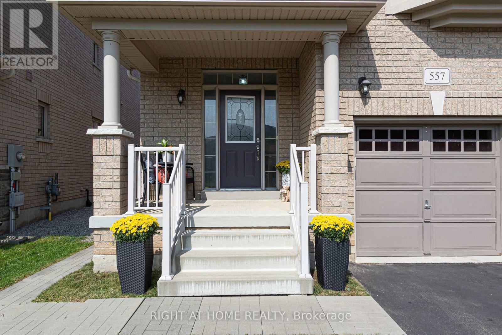 Property at 557 SETTLERS ROAD W image 2