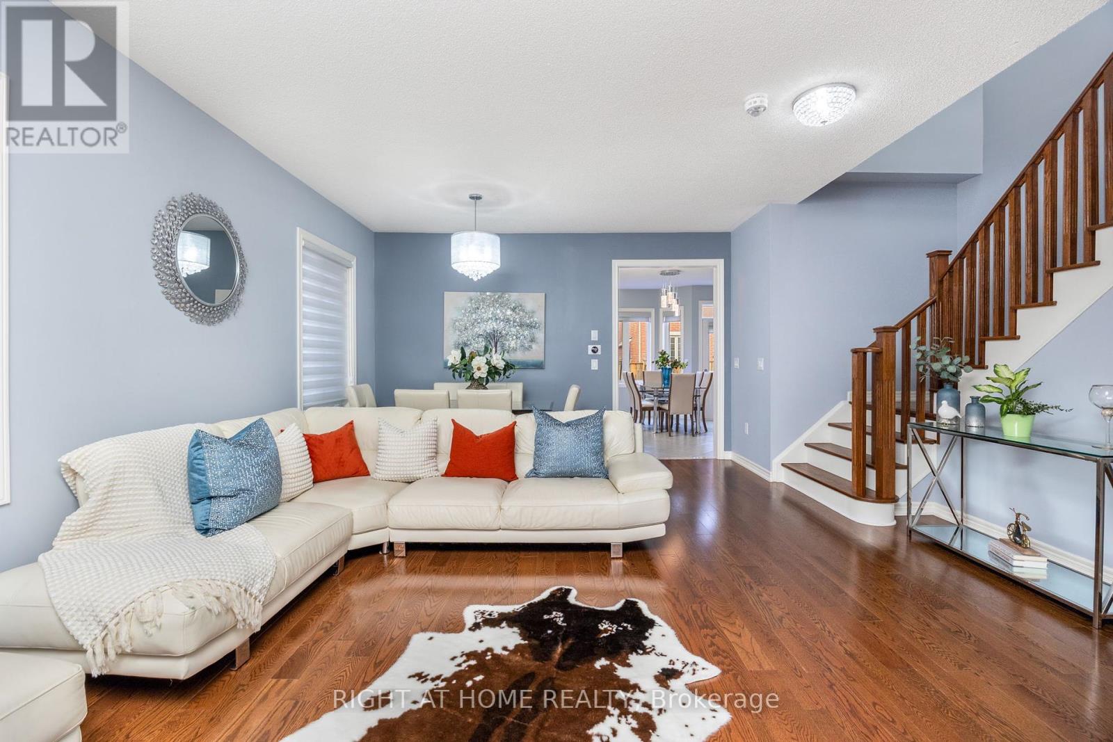Property at 557 SETTLERS ROAD W image 5