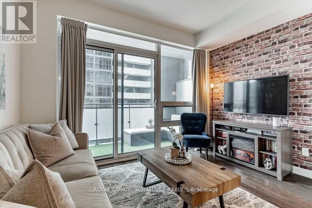 725 - 460 Adelaide Street E, Toronto, Ontario  M5A 0E7 - Photo 5 - C12064519