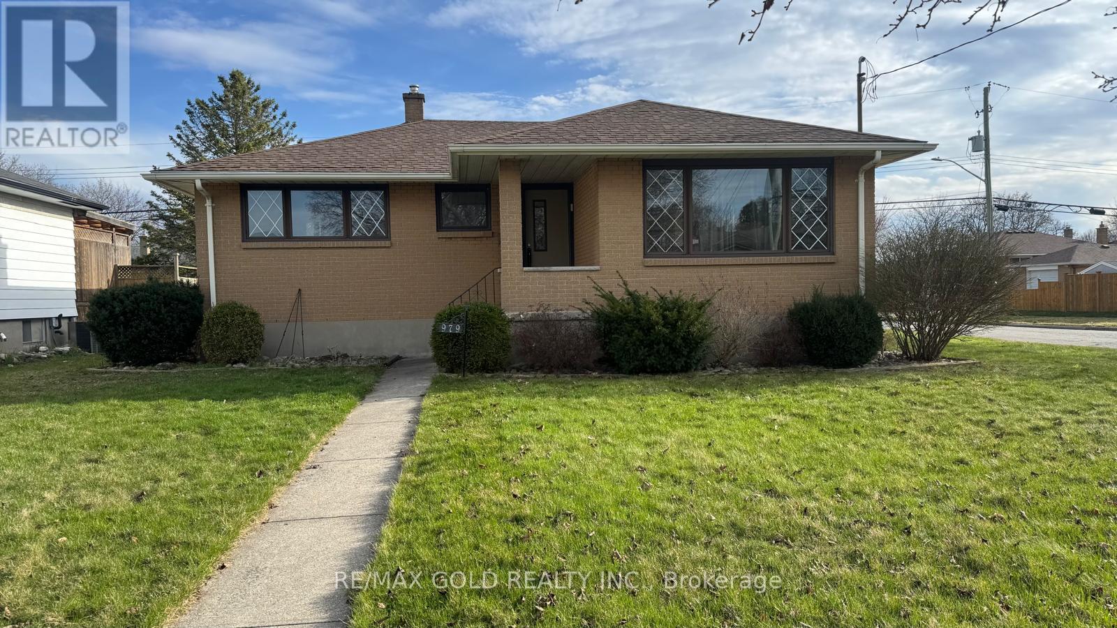 Property at 979 WELLINGTON STREET image 1