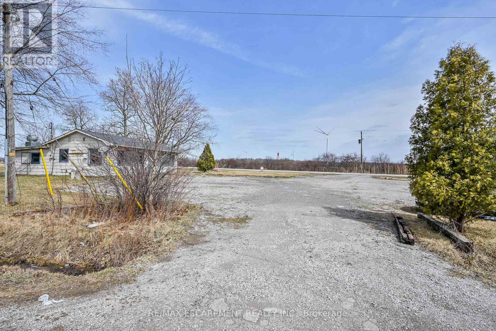 429 South Coast Drive, Haldimand, Ontario  N0A 1L0 - Photo 11 - X12067564