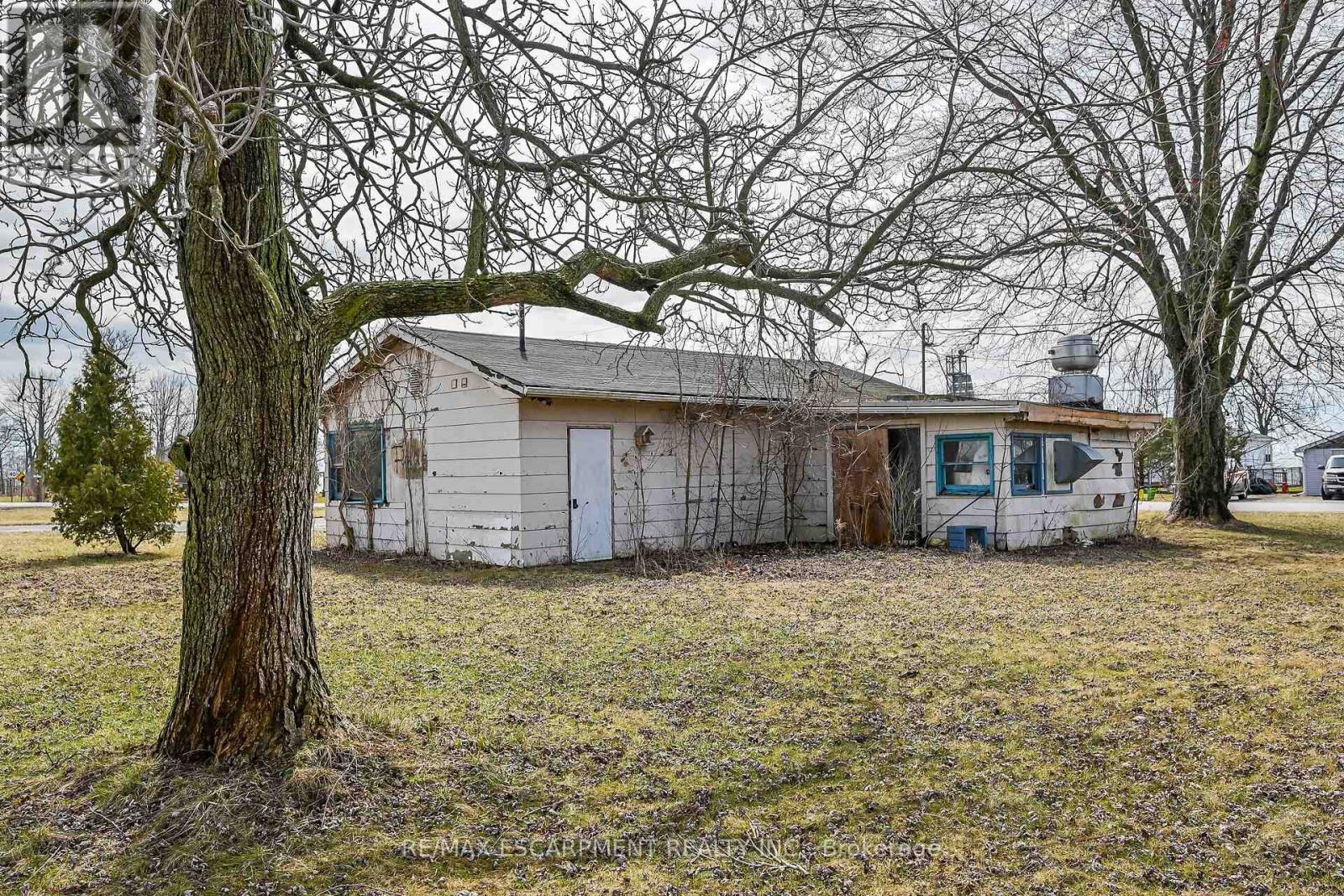 429 South Coast Drive, Haldimand, Ontario  N0A 1L0 - Photo 24 - X12067564