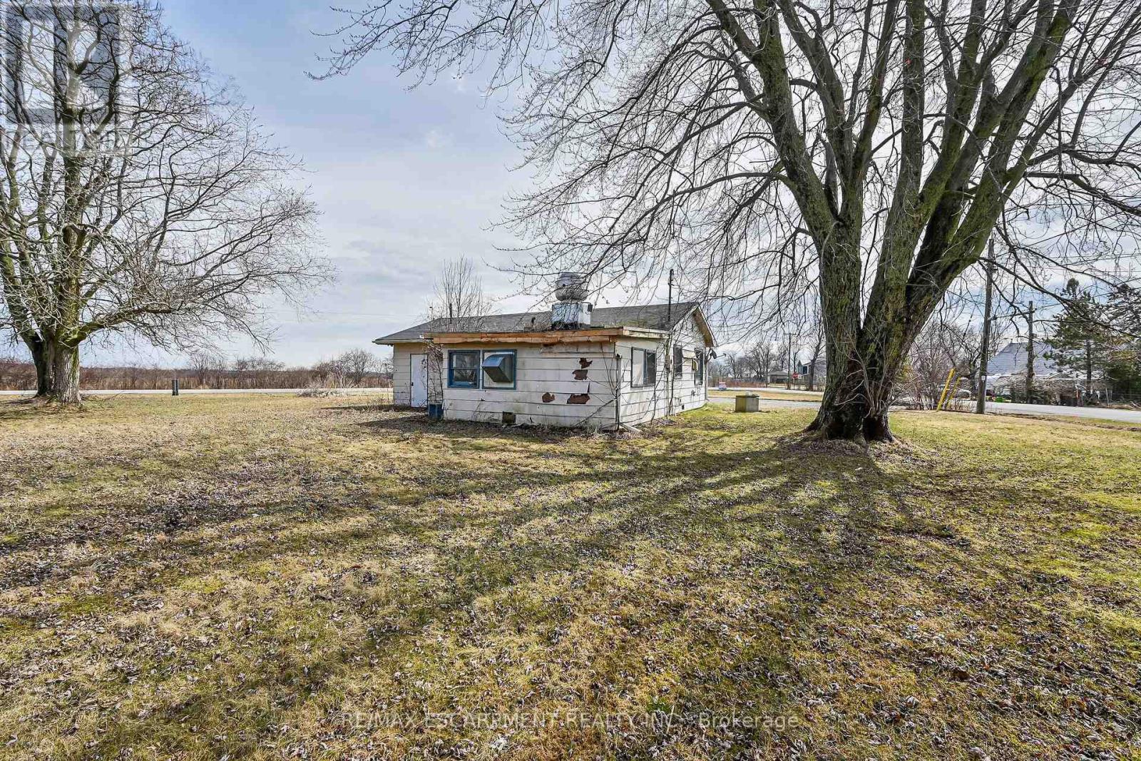 429 South Coast Drive, Haldimand, Ontario  N0A 1L0 - Photo 25 - X12067564