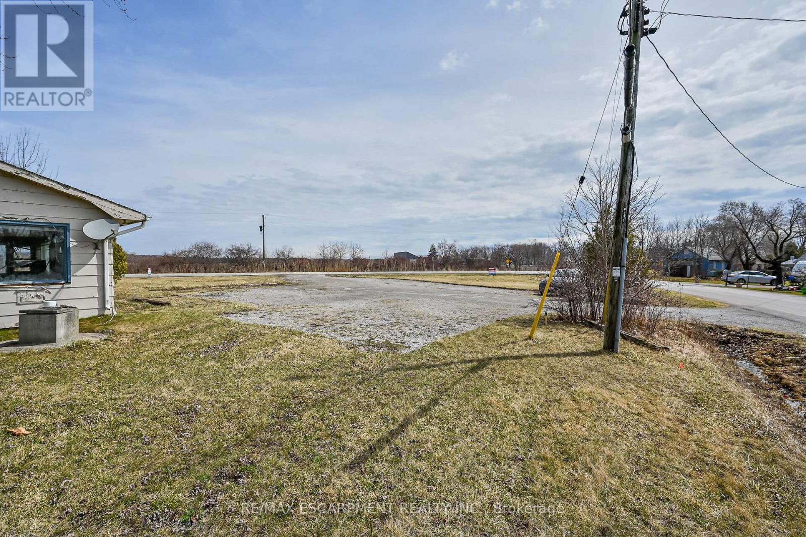 429 South Coast Drive, Haldimand, Ontario  N0A 1L0 - Photo 26 - X12067564