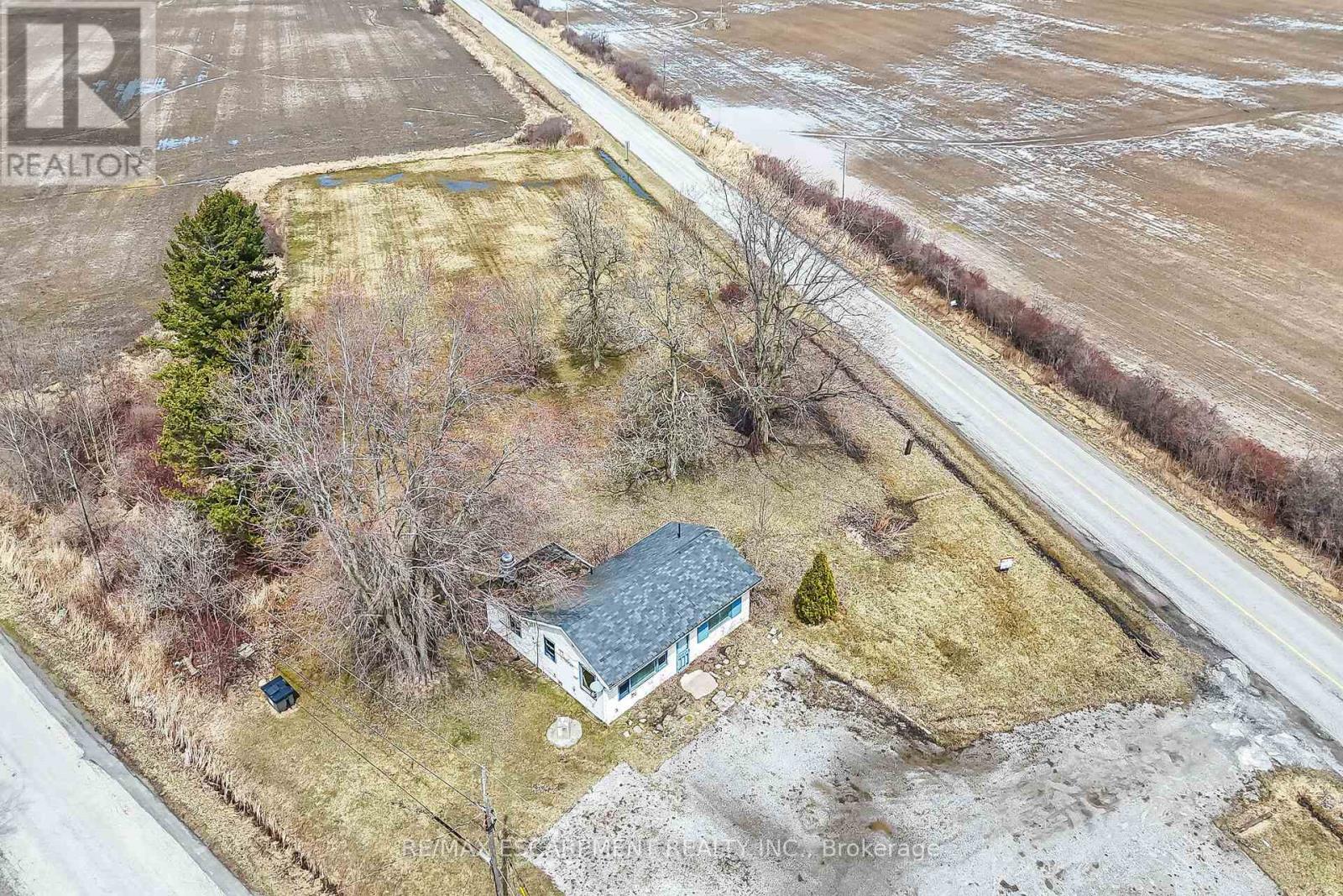429 South Coast Drive, Haldimand, Ontario  N0A 1L0 - Photo 35 - X12067564