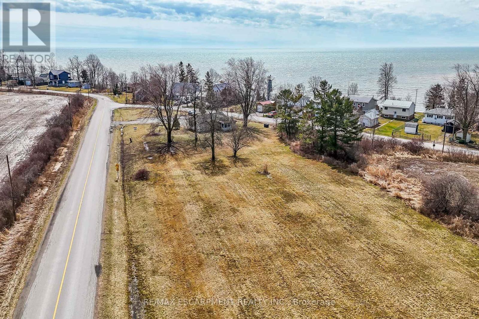 429 South Coast Drive, Haldimand, Ontario  N0A 1L0 - Photo 39 - X12067564