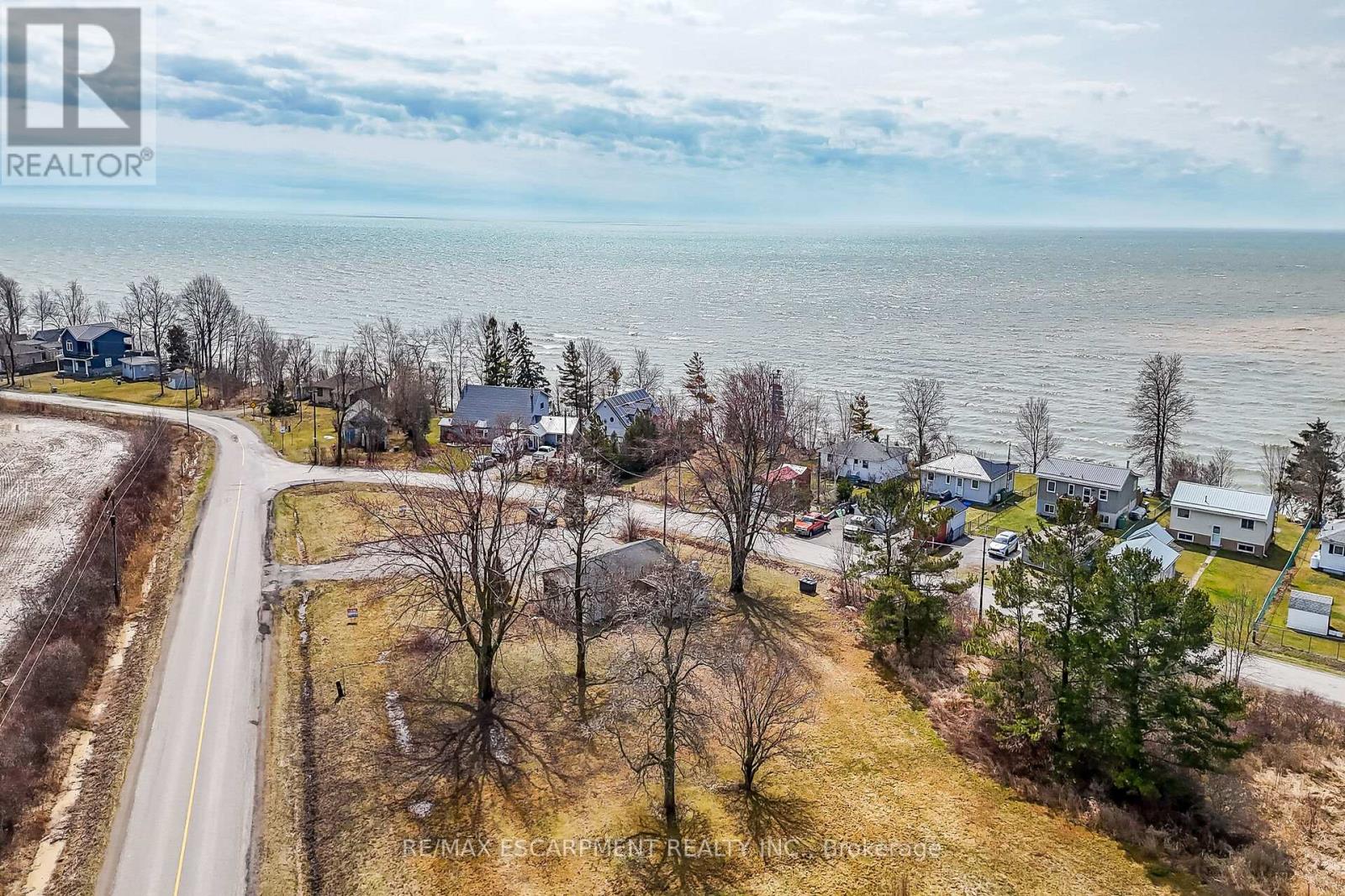 429 South Coast Drive, Haldimand, Ontario  N0A 1L0 - Photo 40 - X12067564