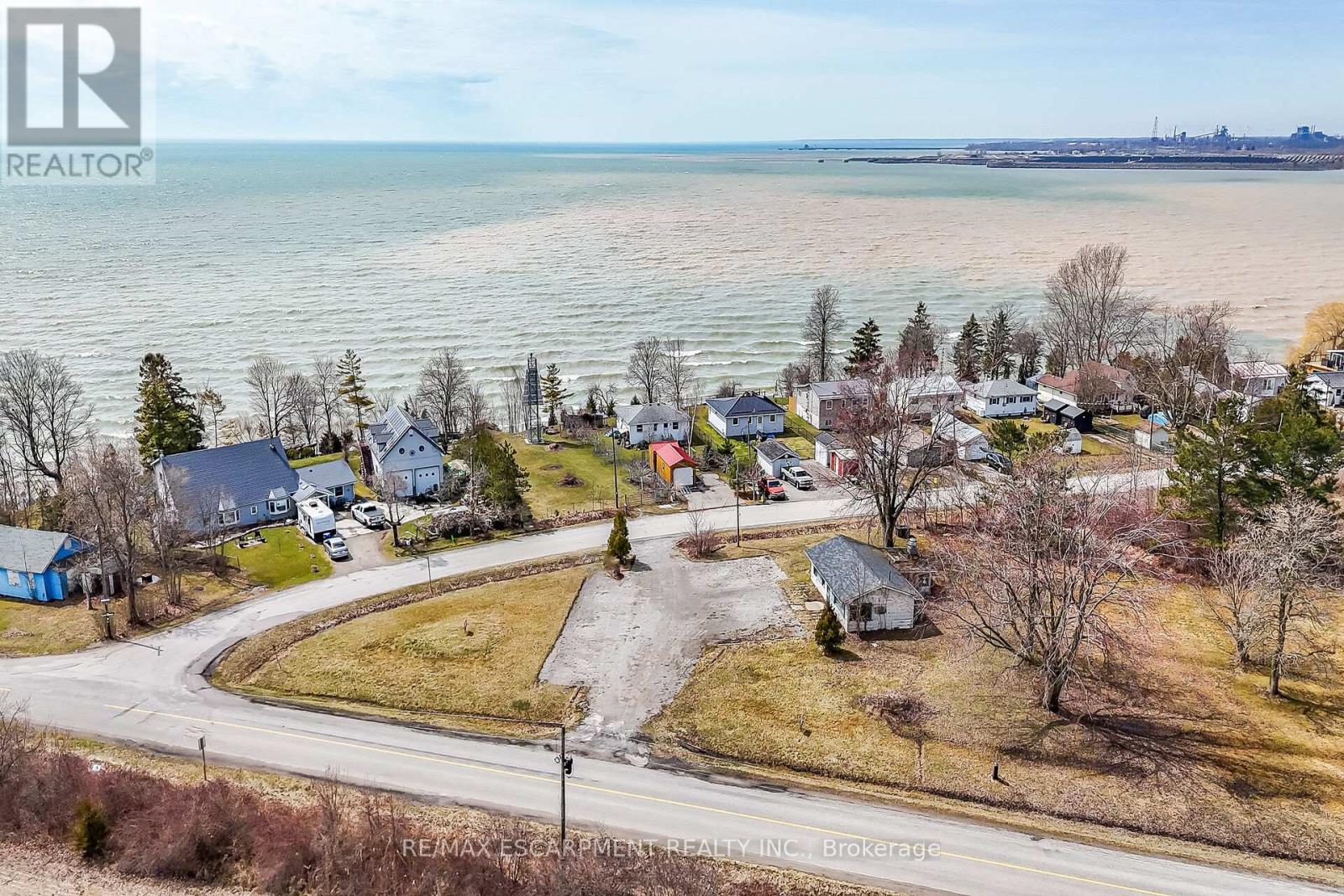 429 South Coast Drive, Haldimand, Ontario  N0A 1L0 - Photo 42 - X12067564