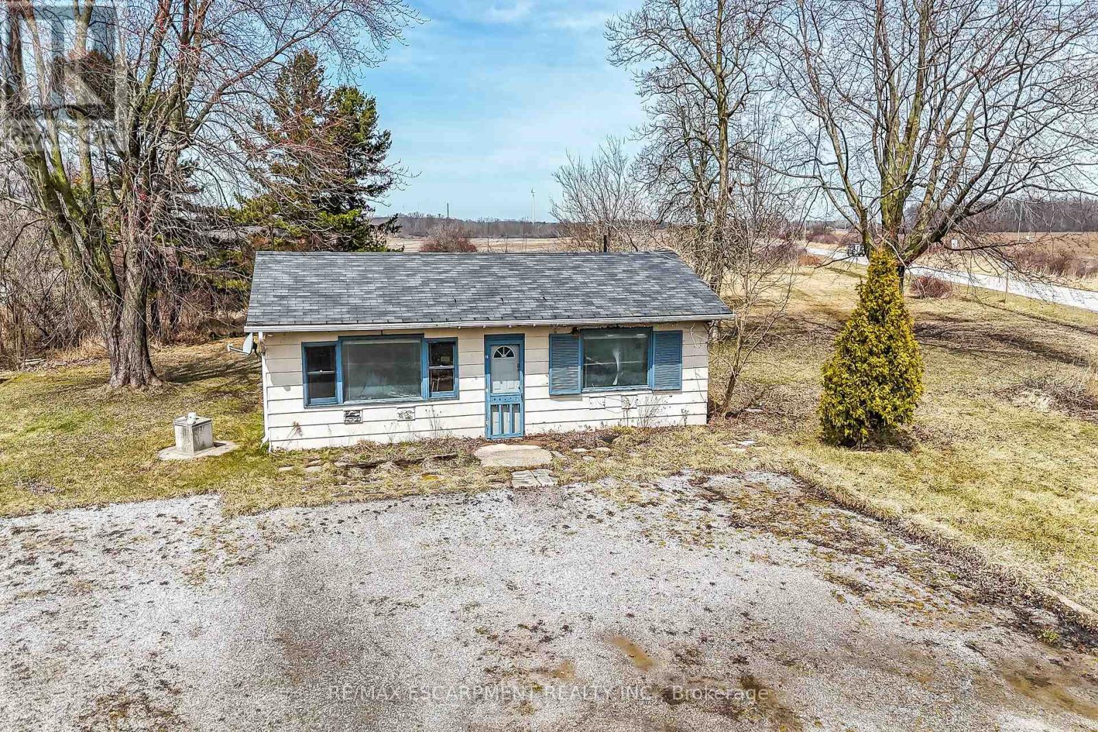429 South Coast Drive, Haldimand, Ontario  N0A 1L0 - Photo 6 - X12067564