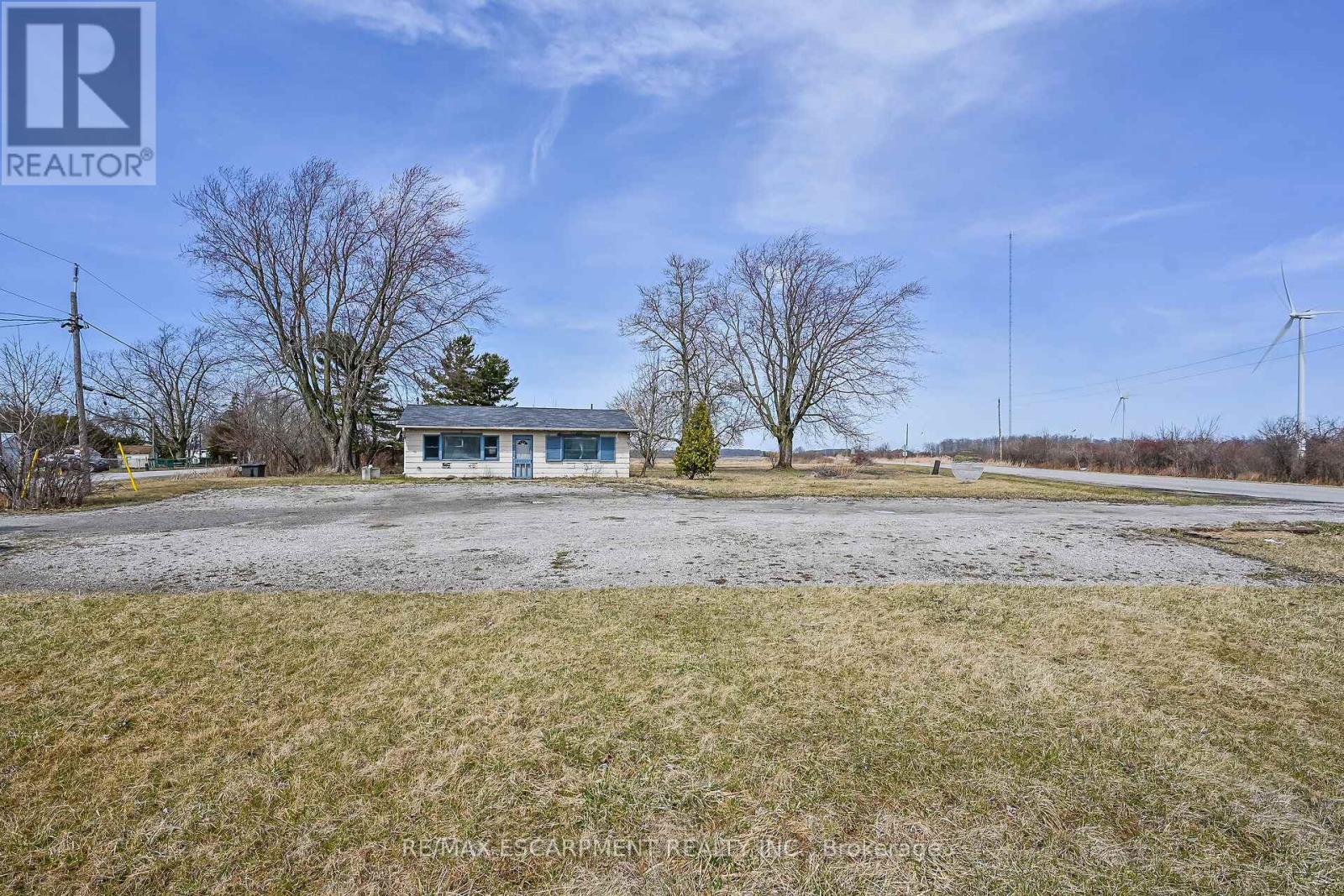 429 South Coast Drive, Haldimand, Ontario  N0A 1L0 - Photo 9 - X12067564