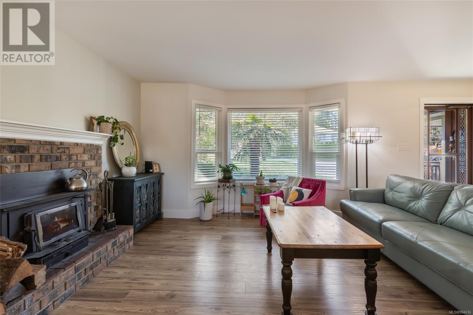 Property at 294 Harwell Rd image 3