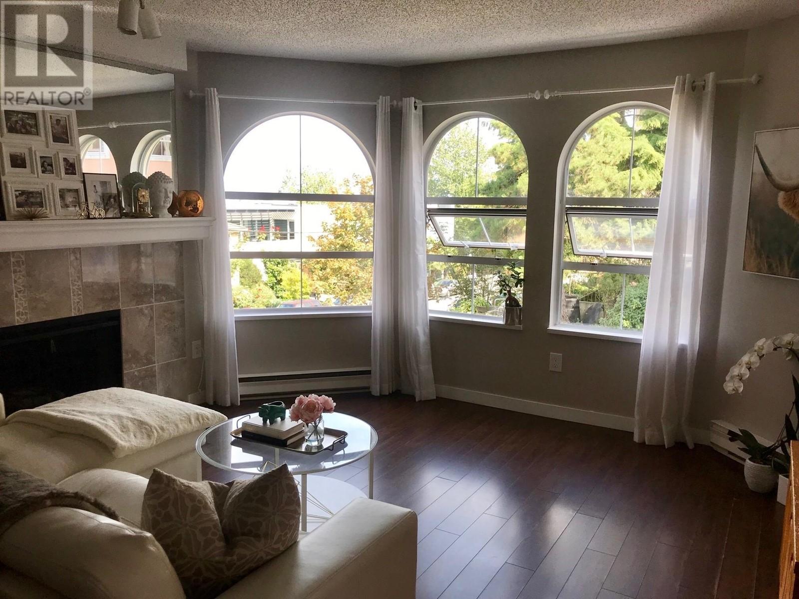 202 1040 W 8th Avenue, Vancouver, British Columbia  V6H 1C4 - Photo 2 - R2986676