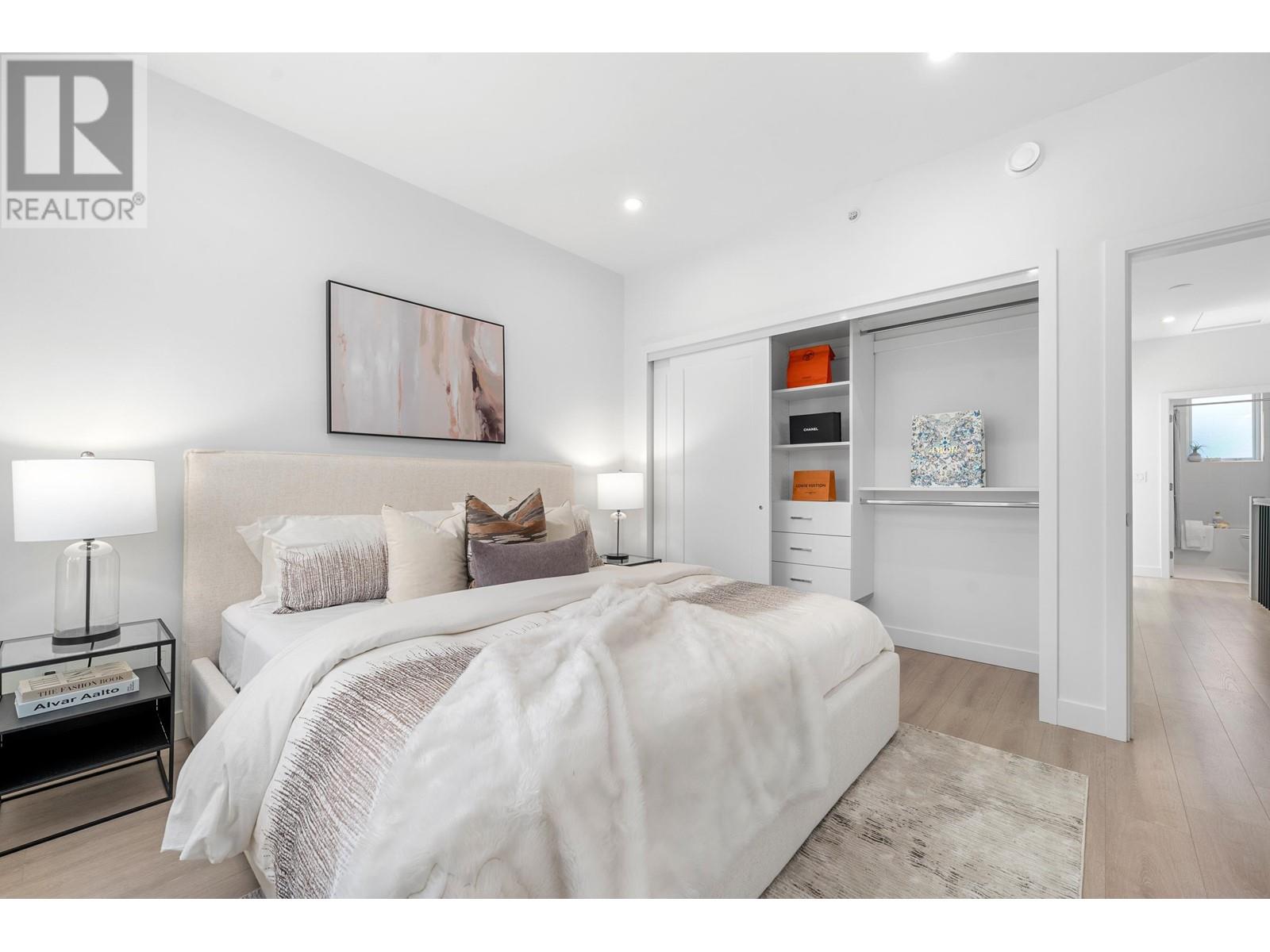 209 7161 17th Avenue, Burnaby, British Columbia  V3N 0K1 - Photo 33 - R2986990