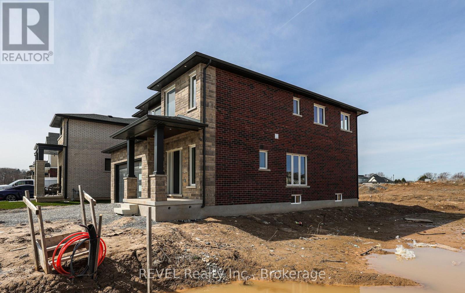 Property at 111 ACACIA ROAD image 3