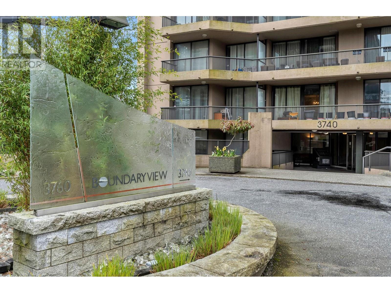 605 3740 Albert Street, Burnaby, British Columbia  V5C 5Y7 - Photo 2 - R2986867