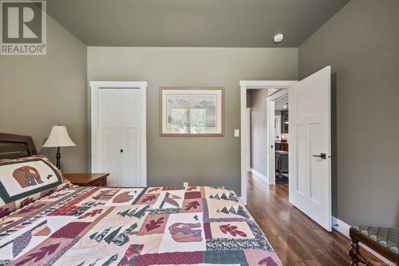 2353 Catherwood Rd, Black Creek, British Columbia  V9J 1J3 - Photo 37 - 993607