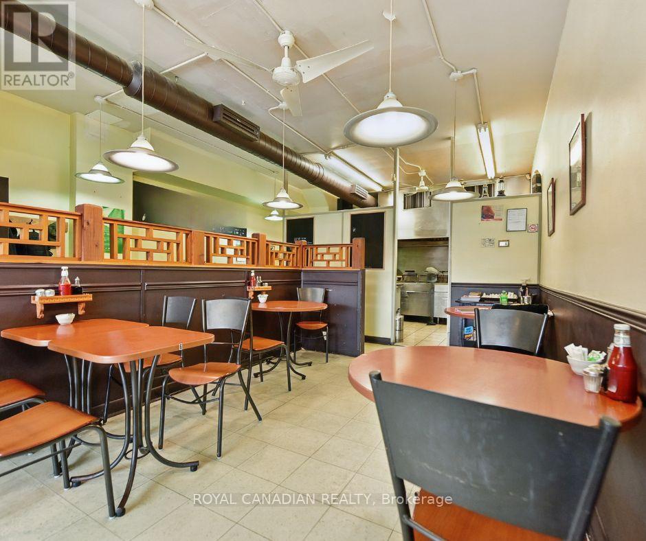 1848 Lakeshore Road W, Mississauga, Ontario  L5J 1J7 - Photo 32 - W12060335