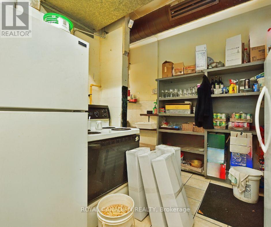 1848 Lakeshore Road W, Mississauga, Ontario  L5J 1J7 - Photo 38 - W12060335