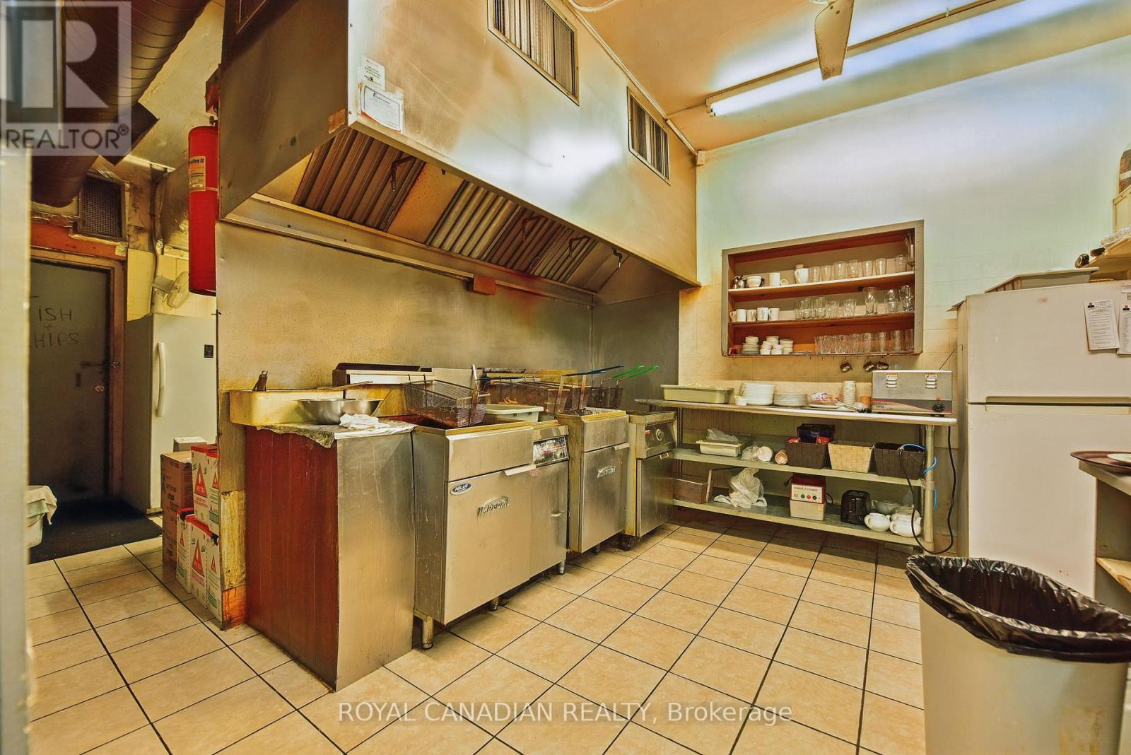 1848 Lakeshore Road W, Mississauga, Ontario  L5J 1J7 - Photo 40 - W12060335
