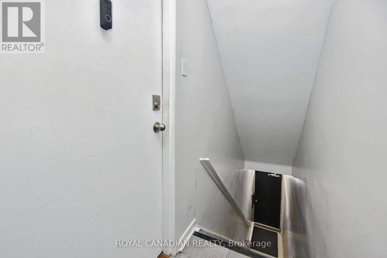 1848 Lakeshore Road W, Mississauga, Ontario  L5J 1J7 - Photo 7 - W12060335